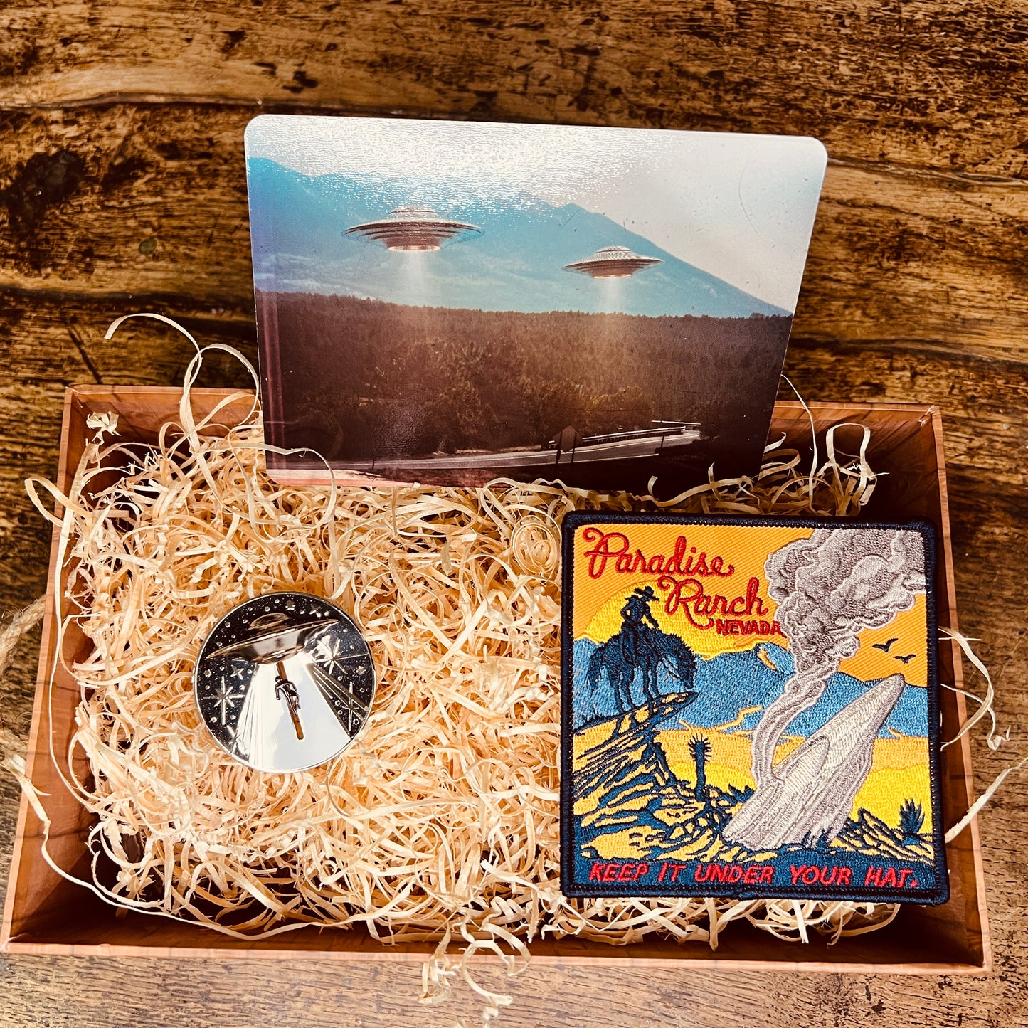 UFO Area 51 Paradise Ranch Gift Box