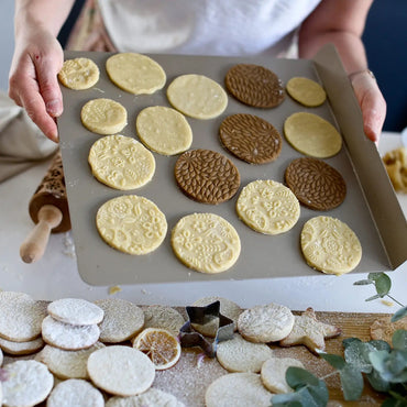 Scandinavian Winter Cabin Embossing Rolling Pin