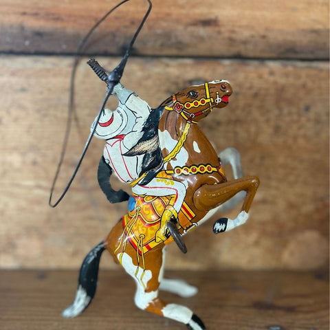 1930's collectors Louis Marx Cowboy with working lasso!