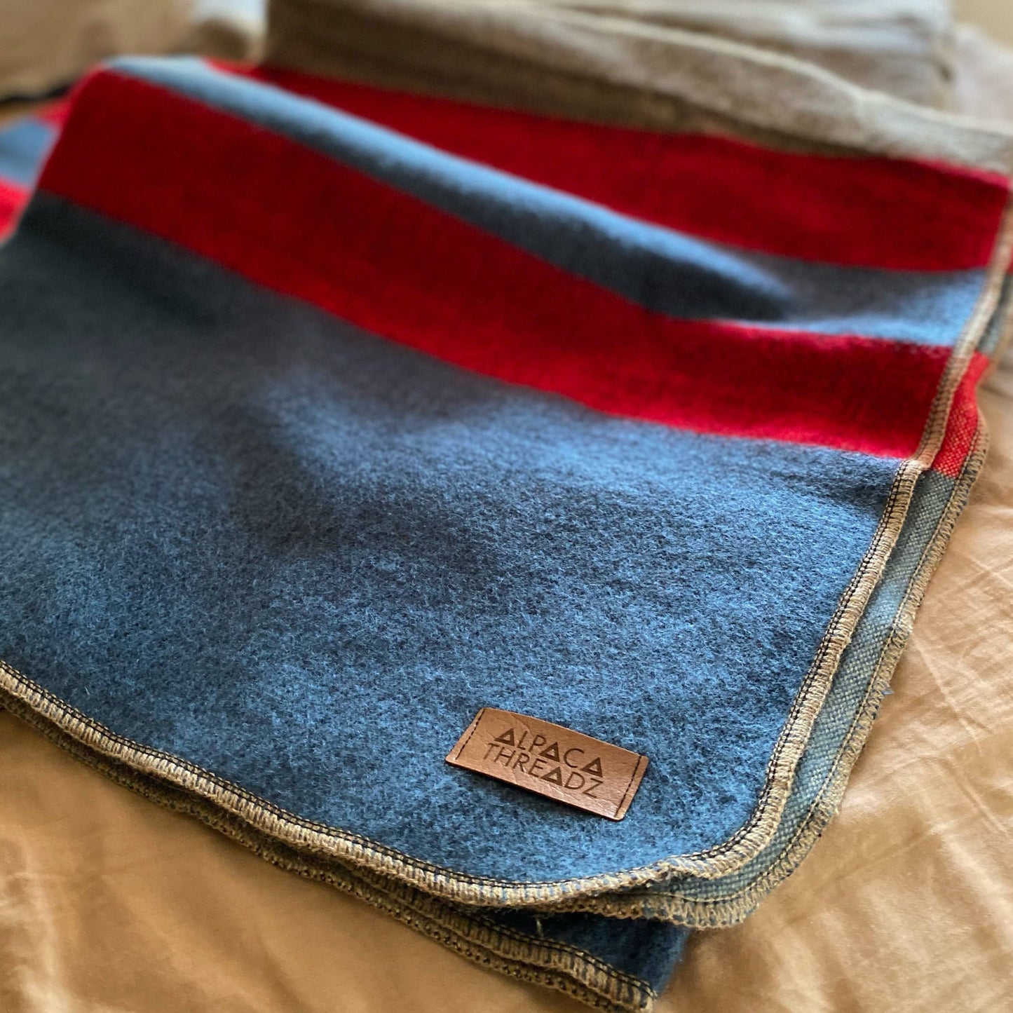 Andean Alpaca Extra Thick Wool Blanket - Harold&Charles