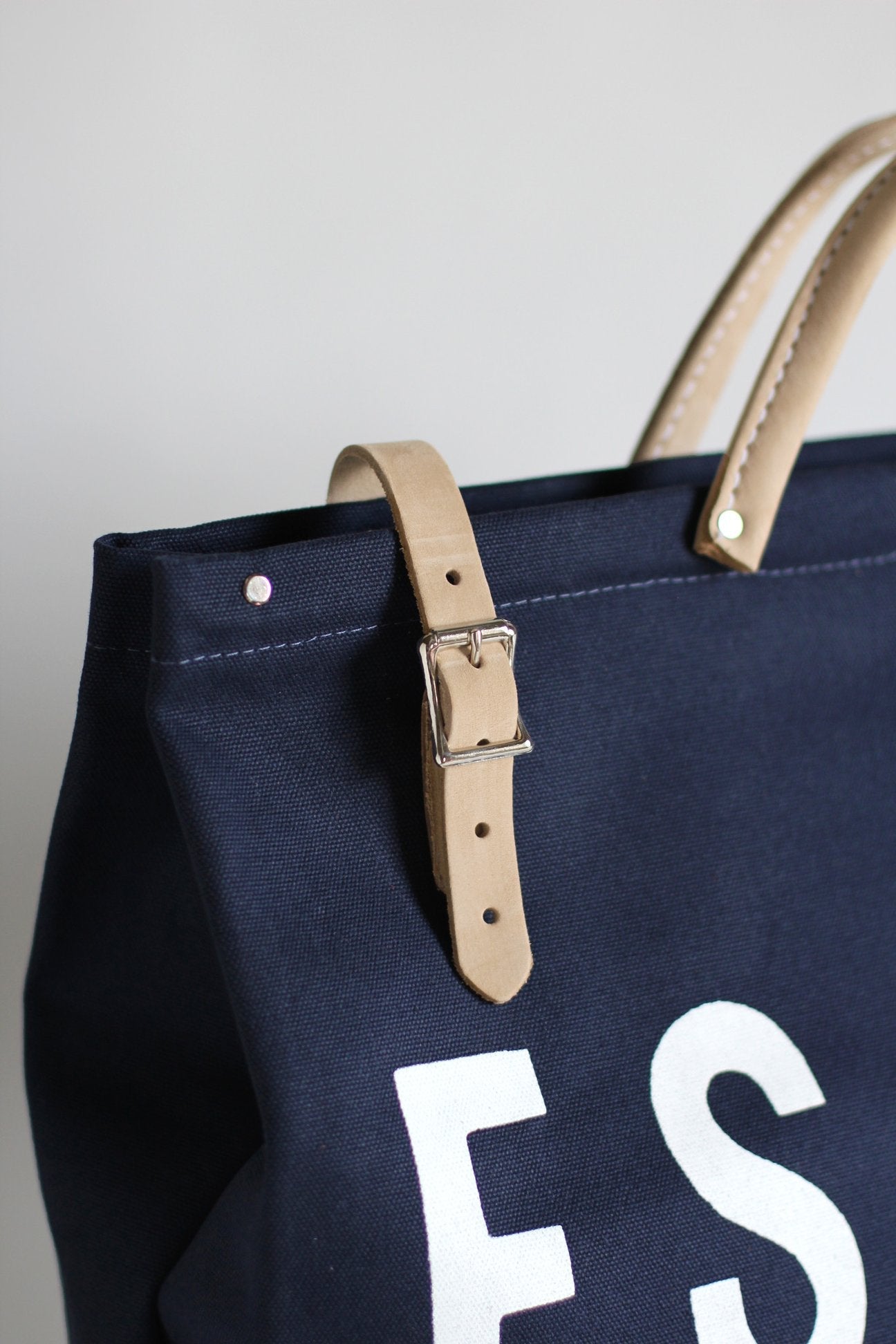 ESCAPE Canvas Utility Bag  Navy Blue - Harold&Charles