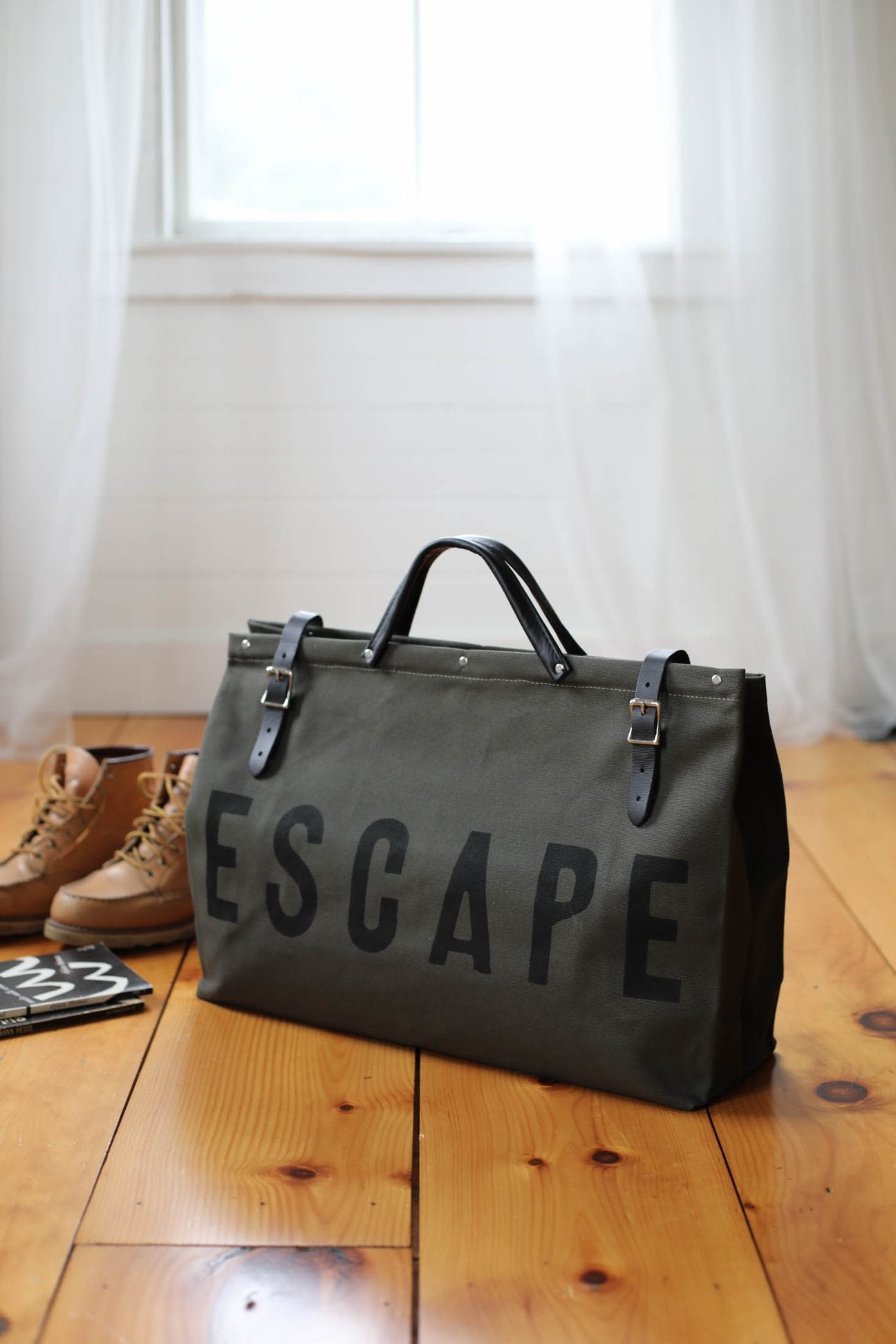 ESCAPE Canvas Utility Bag  Olive Green - Harold&Charles